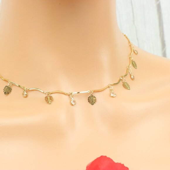 "Minimalist & Elegant Necklace Chain – Perfect for Women & Girls | UNVRC1009 - Picture 9 of 10